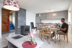 large-appt-living-room-2-600x400